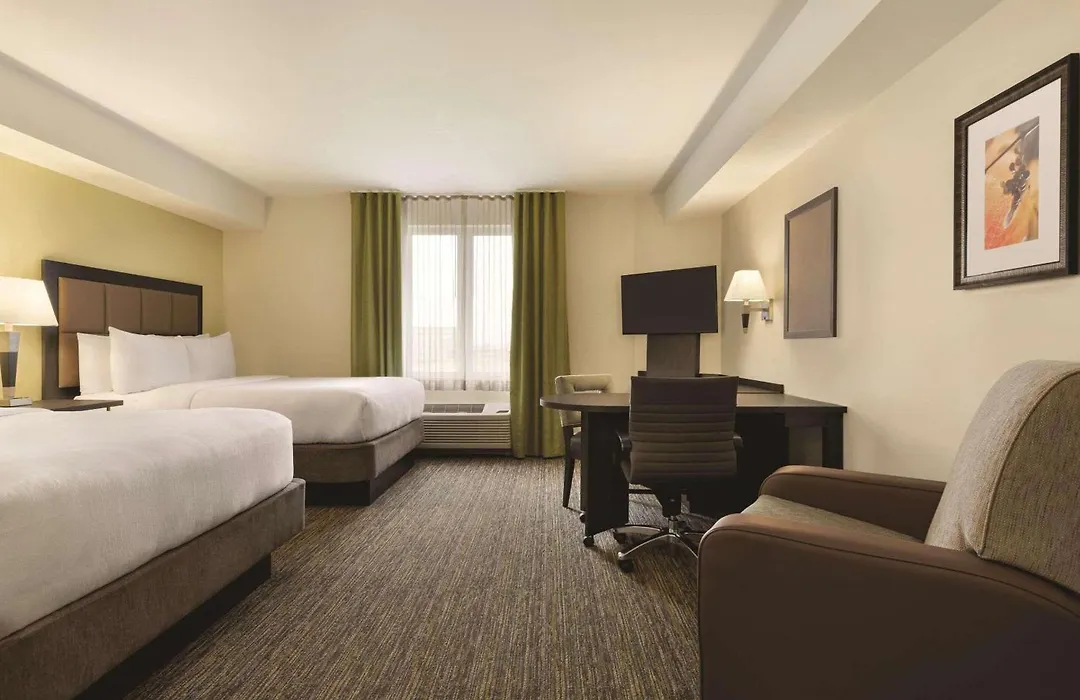 Park Inn By Radisson, Calgary Airport North, Ab-1
